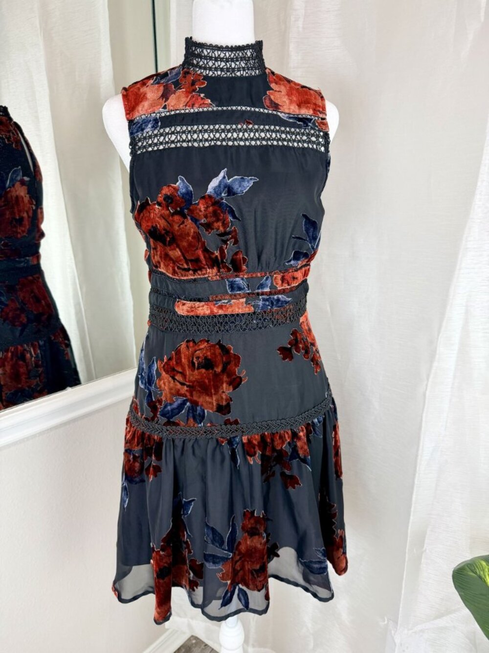 Gianni Bini XS Floral Burnout Mock Neck Fit & Flare Mini Dress Women - Picture 2 of 16